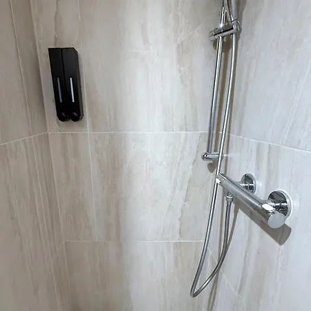 La Maison Nette, Calme, Parking, 6 Min A Gare Feriehus Amiens