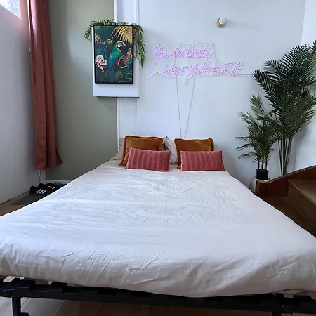 펜션 La Maison Nette, Calme, Parking, 6 Min A Gare 아미앵